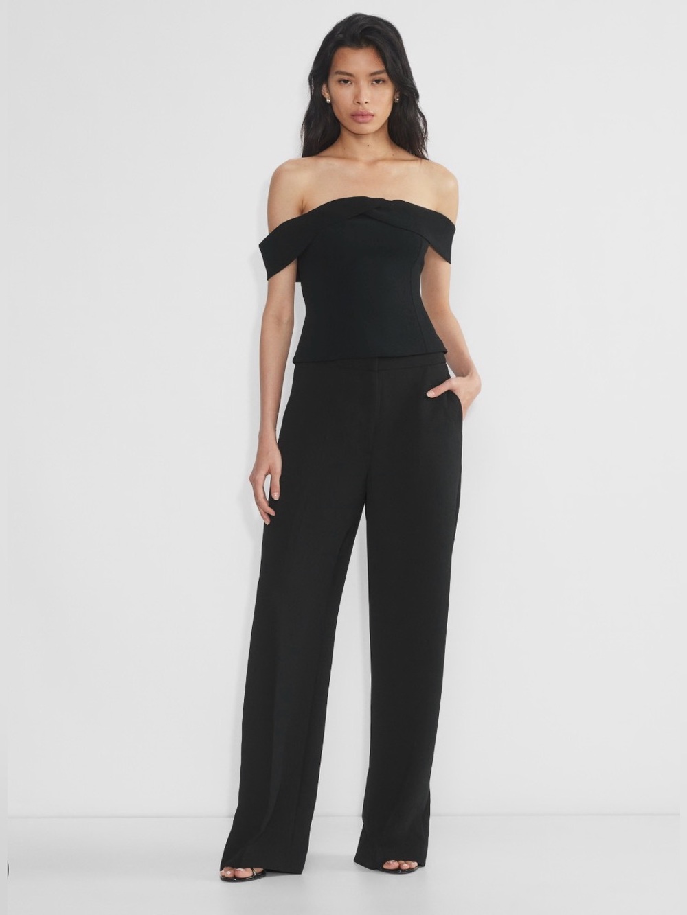 Aritzia The Limitless Pant™ - Crepette™ SHORT